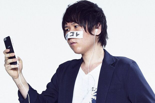 暴露系YouTuber コレコレ氏の配信でスターガイズ掲載のコレコイが取上げられる!