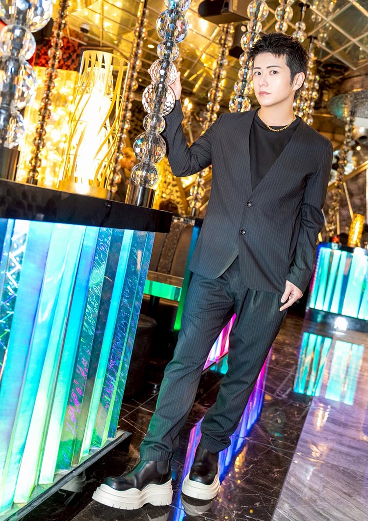 【RED/PRISM】を動かす男。 "ブリ大根KAKERU" 売れない2年が最強のプロデュース力を作った。