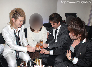 夏輝 BIRTHDAY PARTY