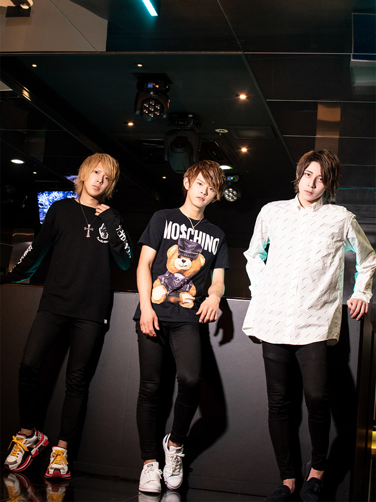 ホスト特集 今回もイケメンスタッフ愛叶くん 江戸川 コナンくん 風雅くんが出演 クールな3人が店内全体を使ってグラビア撮影 行けばわかる行かないと分からない Eight エイト 名古屋 栄 錦 ホストクラブ紹介 ホスト求人 スターガイズ ホスト特集 今回もイケメンスタッフ愛叶くん 江戸川 コナンくん 風雅くんが出演 クールな3人が店内全体を使ってグラビア撮影 行けばわかる行かないと分からない Eight エイト 名古屋 栄 錦 ホストクラブ紹介 ホスト求人 スターガイズ
