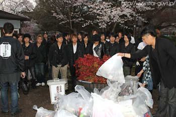 祇園ボランティア協会 IN 円山公園清掃作業