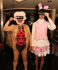 2人とも顔出しNGなんです...