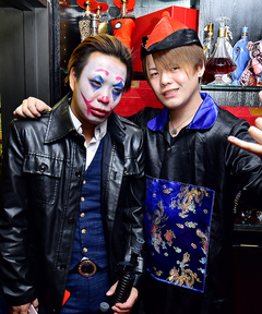 疲れ切ったピエロと可愛らしいキョンシー♪