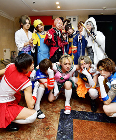 クオリティーの高いスタッフ全員で集合ショット!!