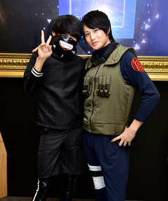『NARUTO』と『東京喰種』のコスプレで記念撮影♪