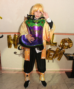 金髪が似合ってますね☆