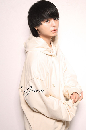 EIGHT YVES