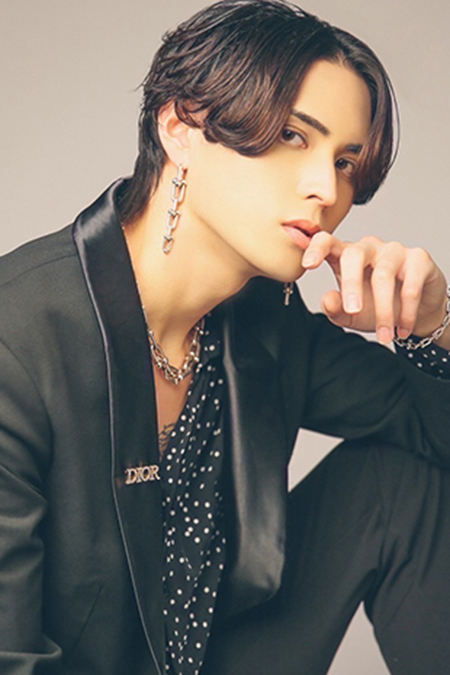 神田　last賞 　雨宮蓮一点 sinew | OFF vol.001 [透明な、わたし]雨宮蓮特輯Still, Sharp