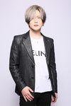 Red 薫弥