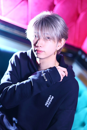 佐野 万次郎 ACQUA 大阪 ミナミ