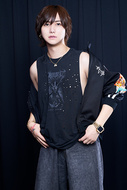 BLACK 山田 葉