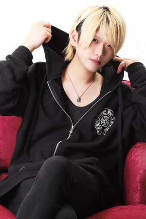 如月 奏琉斗 Atena 神戸