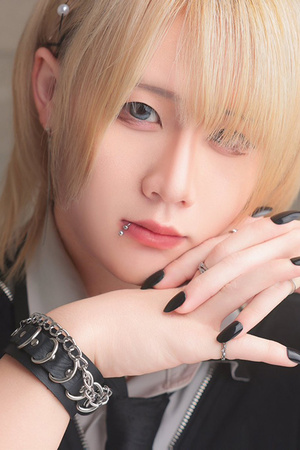 志乃 CENTRAL 大阪 ミナミ