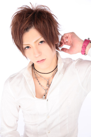 AXEL 城華 優人