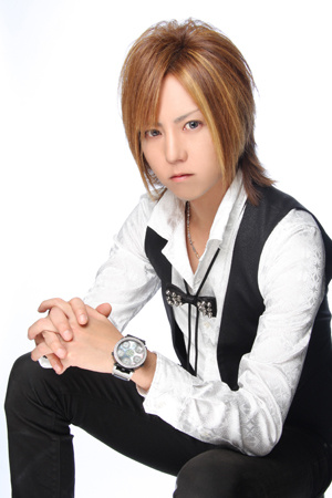 ARASHI 一葉 朱璃