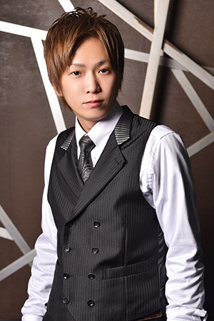 CROWN GROUP 木佐 千徳