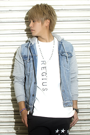 Reazy 琥珀 蘭