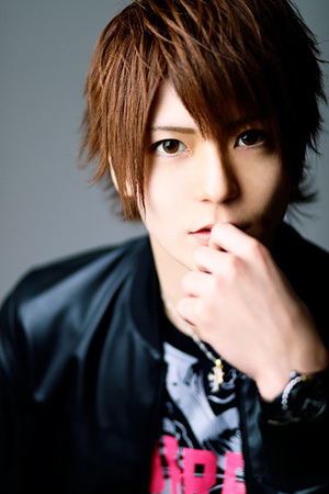 AXIA 城華 優人