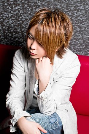 FLOWER 司