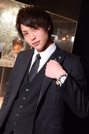 GLOW 亀井 翔也