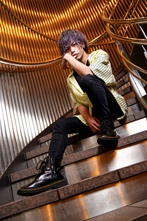 SCREW 閃光 雷愛