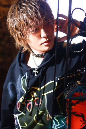YOUTH ハチ(8)