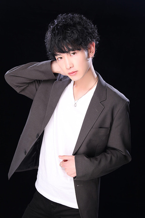 Ace 冬空 星