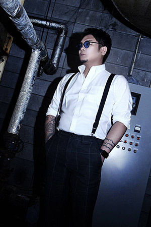 Mr.GOLD 藍咲 ナオキ