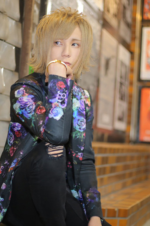COLORS -WHITE- 幸