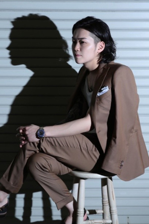 VAZLE 葵 空