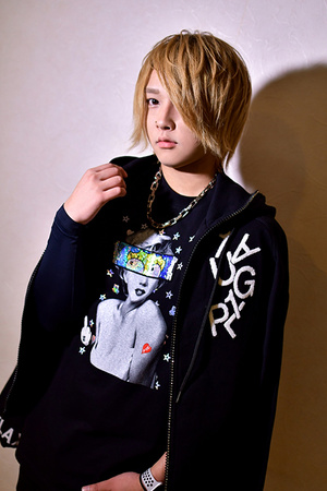 As ONE 蓮