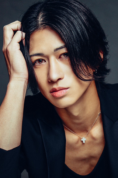 三日月 響 ホスト紹介 ┃ UNIVERSE -LUX- (ユニバース ルクス) 大阪