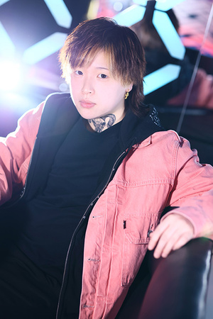 志緒 FOUND OUT 大阪 ミナミ