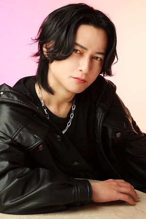 HIKARU Glow 歌舞伎町