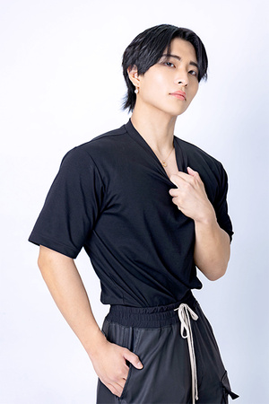 白鳥 瞳 BLUE OSAKA 大阪 ミナミ