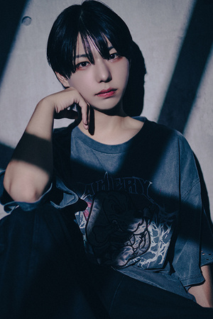 水狗 ハク Glow 歌舞伎町