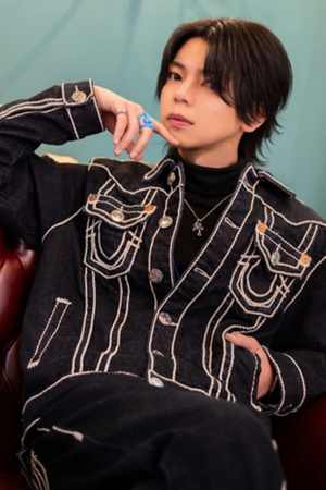 COLORS 時愛 あきと