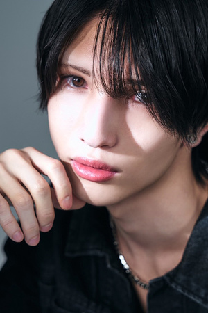 アキ UNIVERSE 大阪 ミナミ