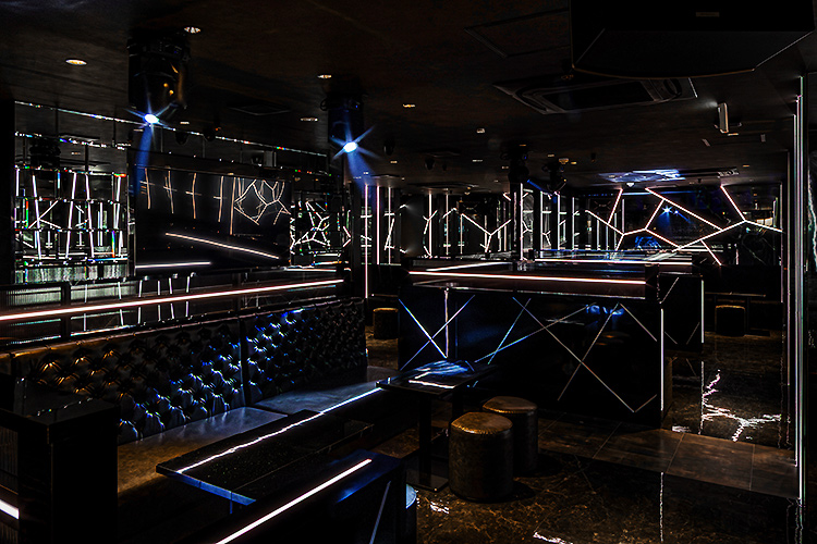 大阪 ミナミ GENESIS ジェネシス